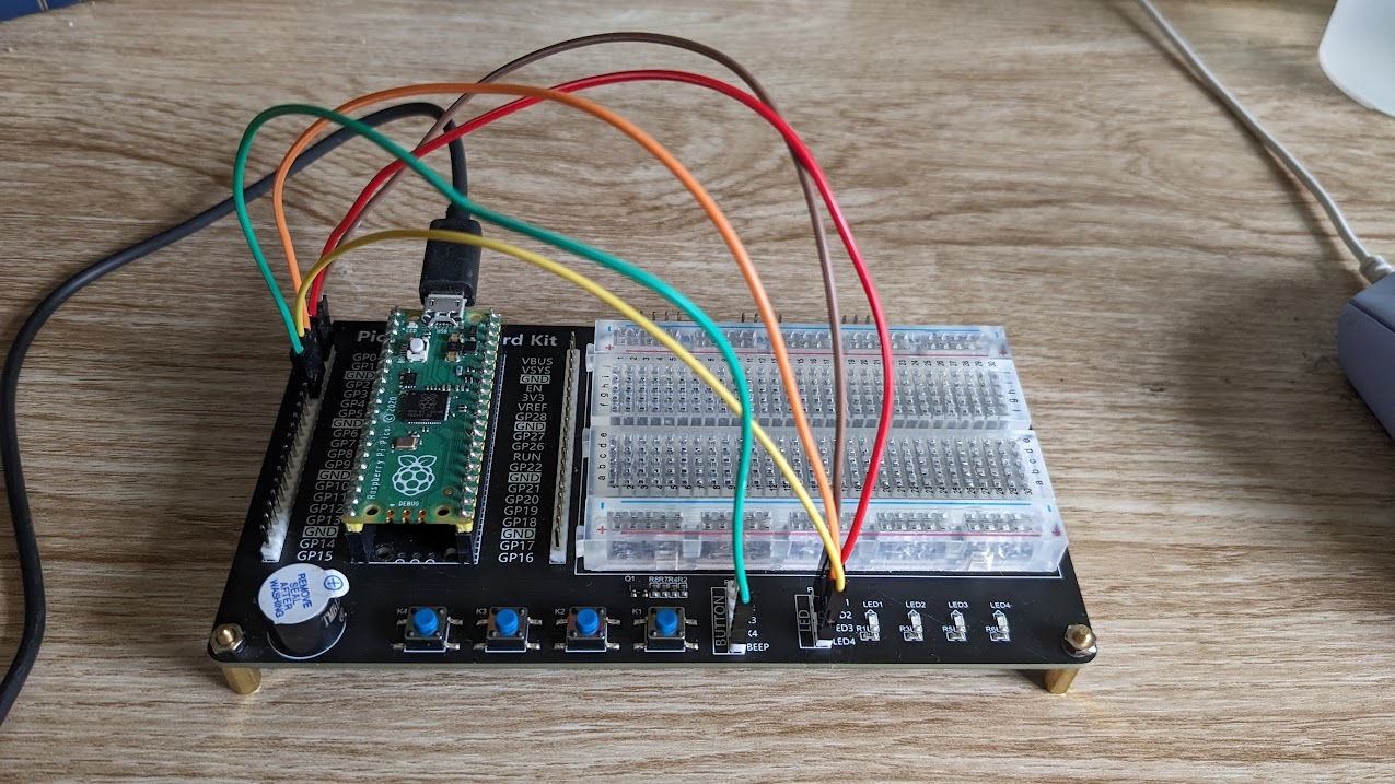 An image of the hardware with the connections made